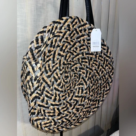 NWT! Time and Tru Neutrals Large Circle Straw Tote - Picture 2 of 6